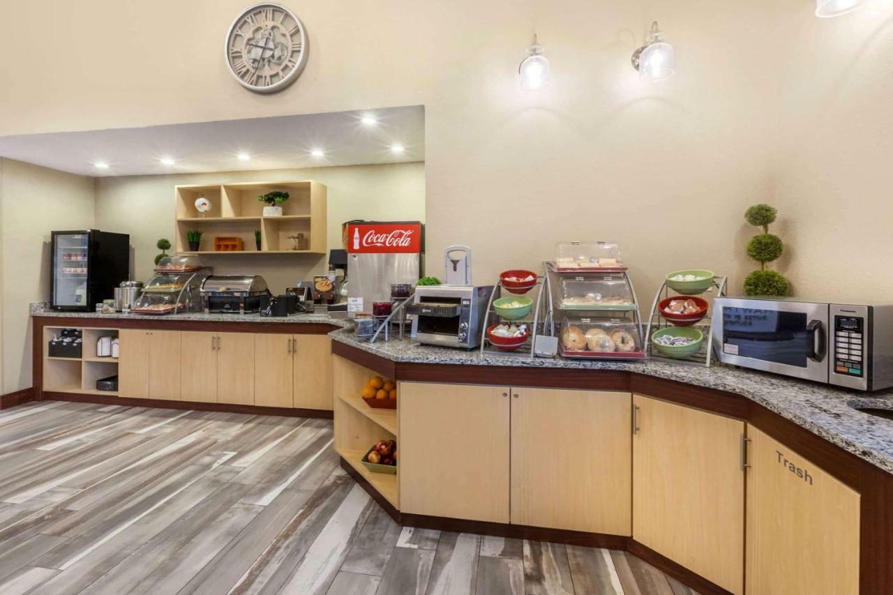 Hawthorn Suites By Wyndham Detroit Southfield Extérieur photo